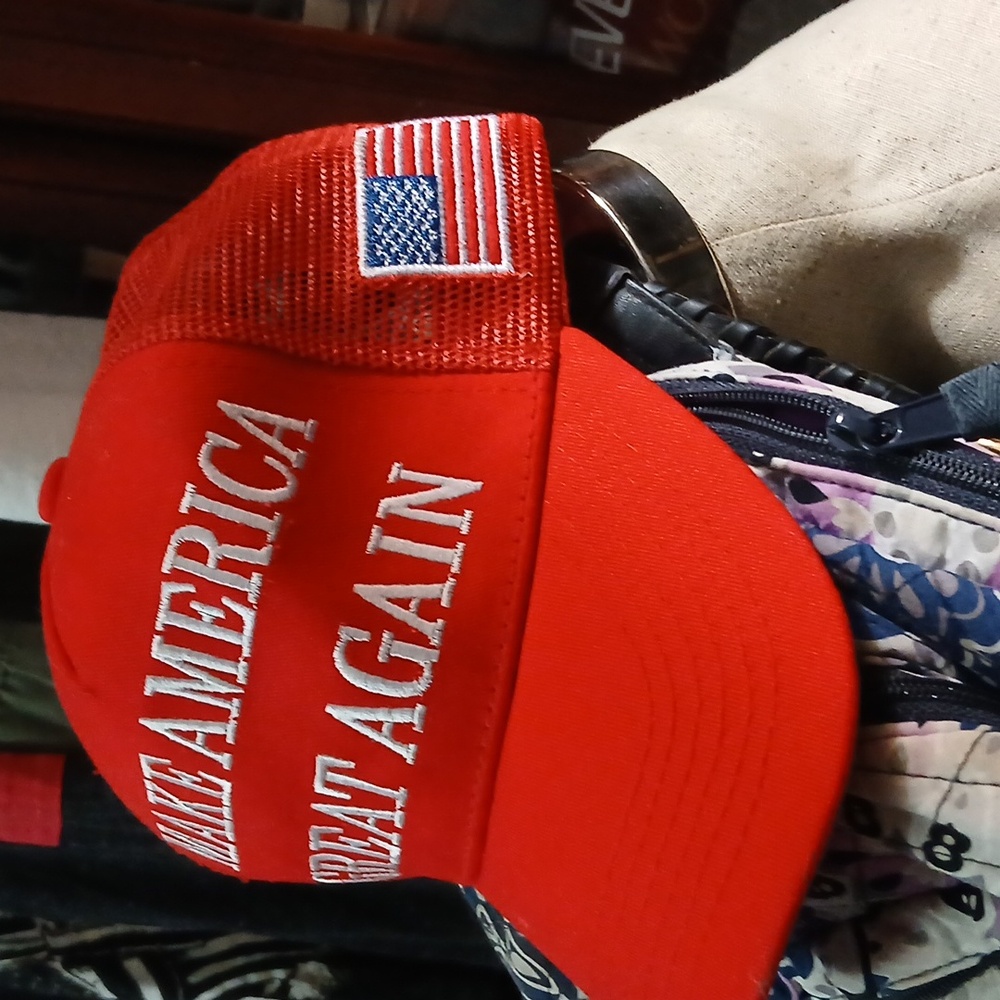 Make America GREAT AGAIN RED BASEBALL HAT W 45-47, FLAG , ABD‎ TRUMP.